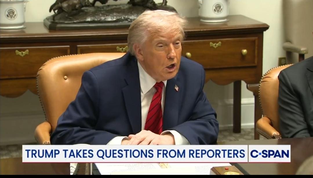 特朗普对哥伦比亚发出威胁：“哥伦比亚”如果再不醒悟，就会遇到大麻烦。

哥伦比亚