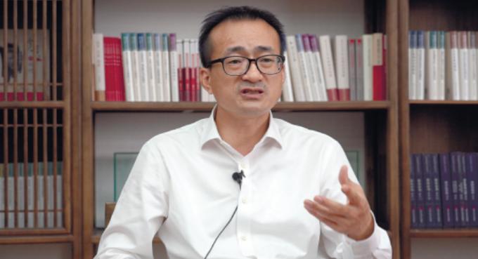 中国消费拉不起来的根本原因，不是老百姓不花钱，是普通人没活路。刘元春教授的数据揭