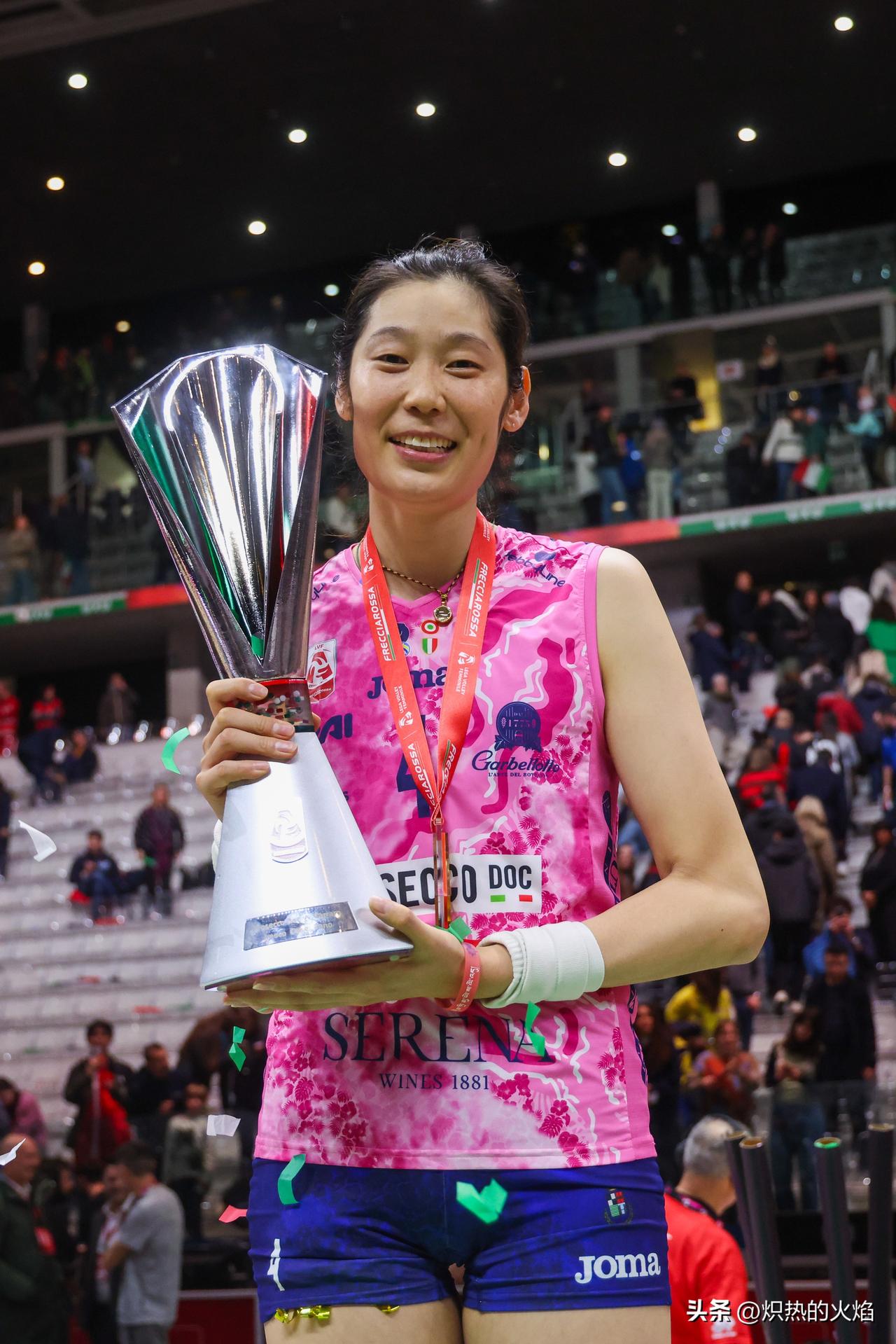 比较一下几位球员今年联赛到现在的数据吧（以官网给出的为标准）

庄宇珊，14场球