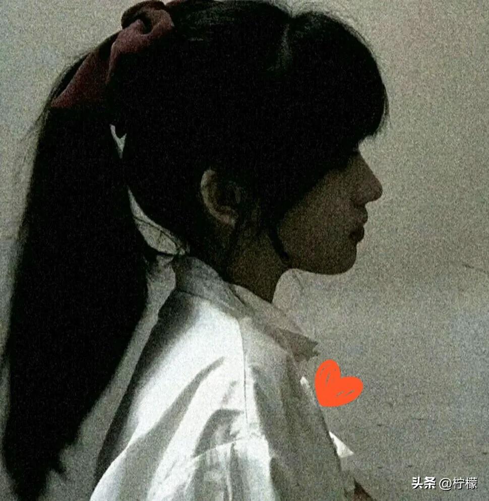 儿媳妇坐月子，
婆婆不想照顾，
就给了4万块钱让她找个月子中心，儿媳却把钱给了自