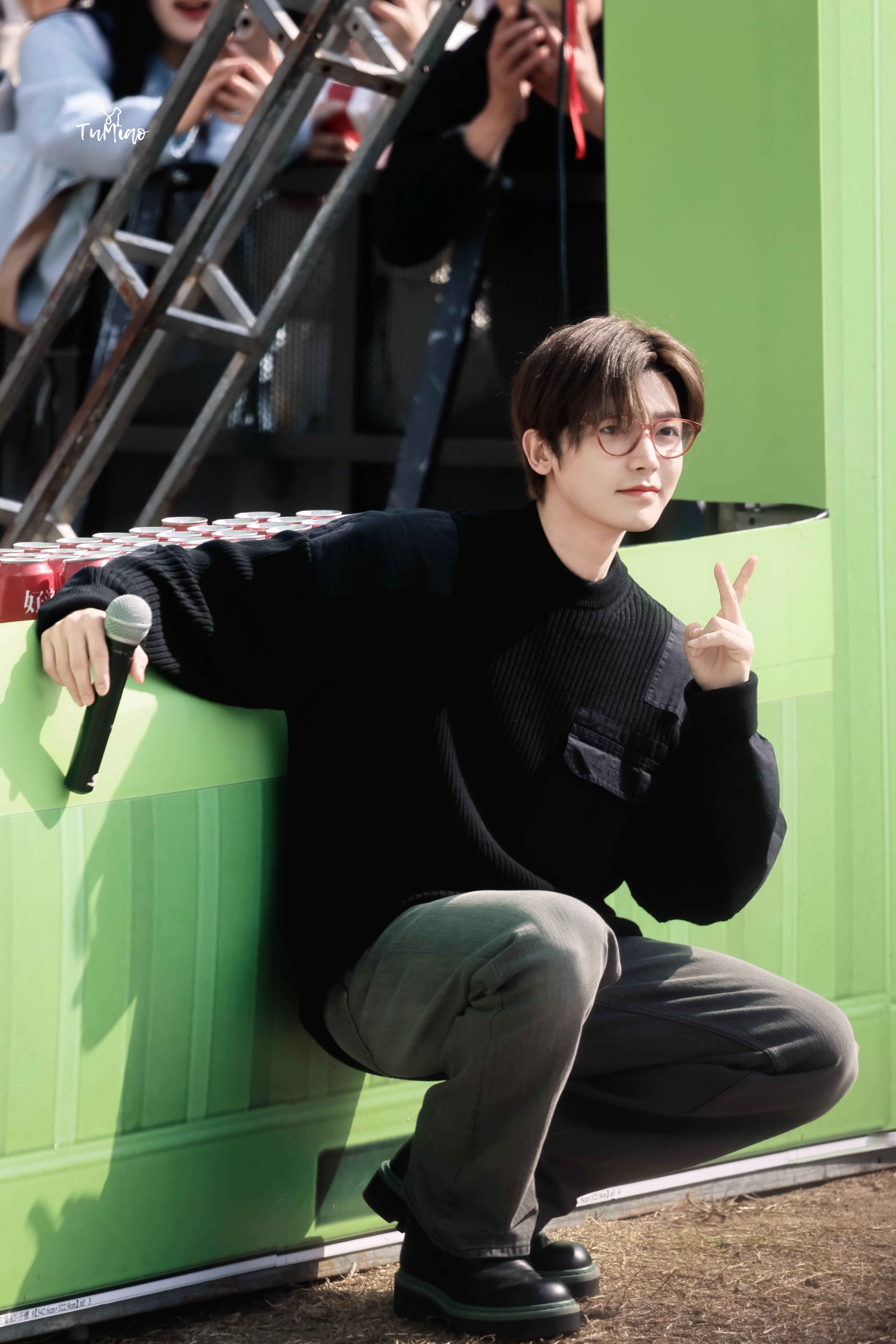 侯明昊碧血蝉今日星拍放送碧血蝉开机侯明昊杨无间 𝟐𝟓𝟏𝟏𝟐𝟕 · 杨