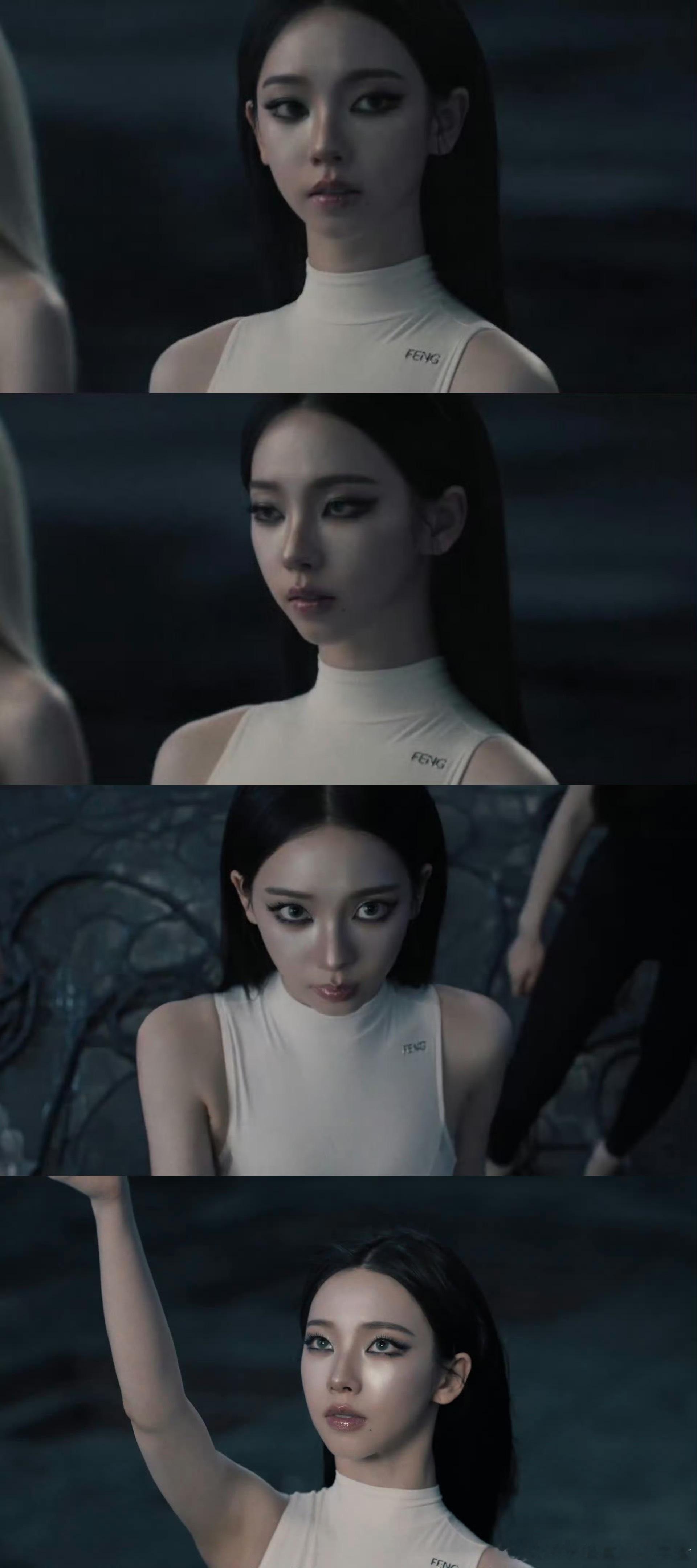 柳智敏 伟大的蛇塑 