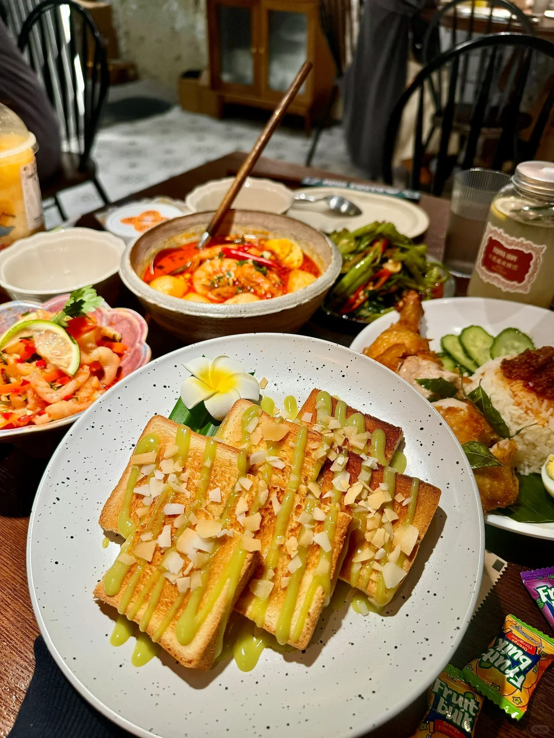 南宁！！马来茶室。。好好吃啊。。