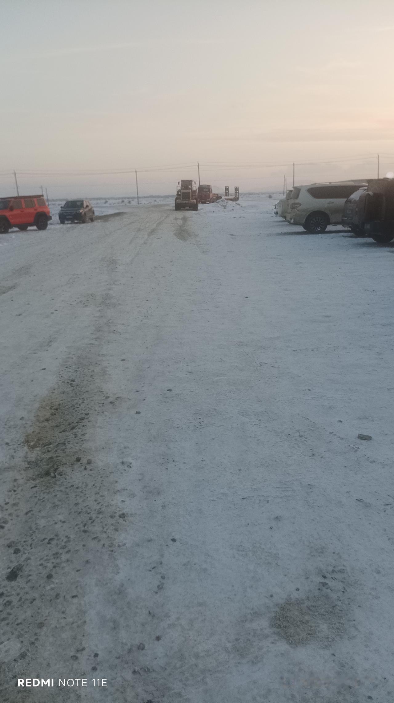 上联：一山一水一风景，如何对下联一生一事一个人