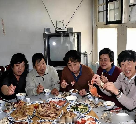那个年代，这一桌子菜打败90%的人。 