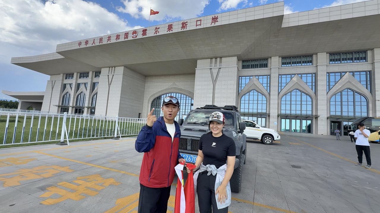 环球自驾十万公里！到底花了多少钱？十万公里又是什么概念呢？
十万公里绕地球两圈半