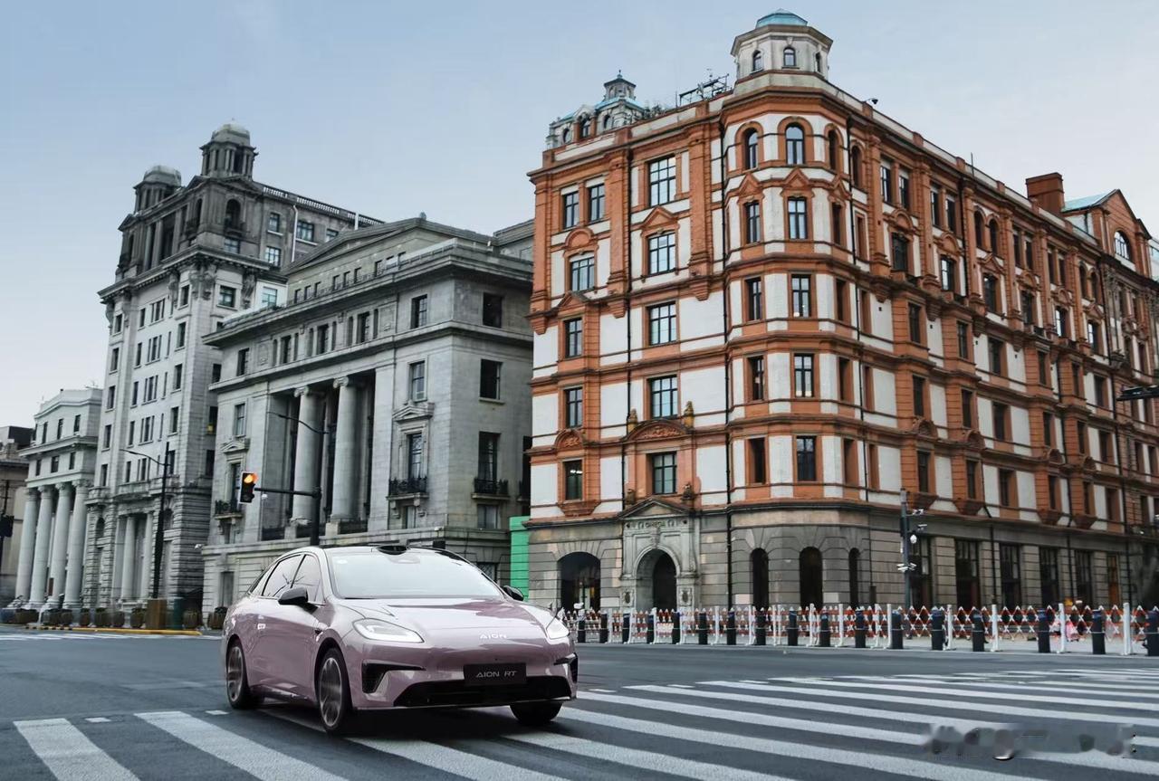 【纯电车续航多少才算够？】续航是纯电用户最关切的地方，为了尽可能避免焦虑，大家都