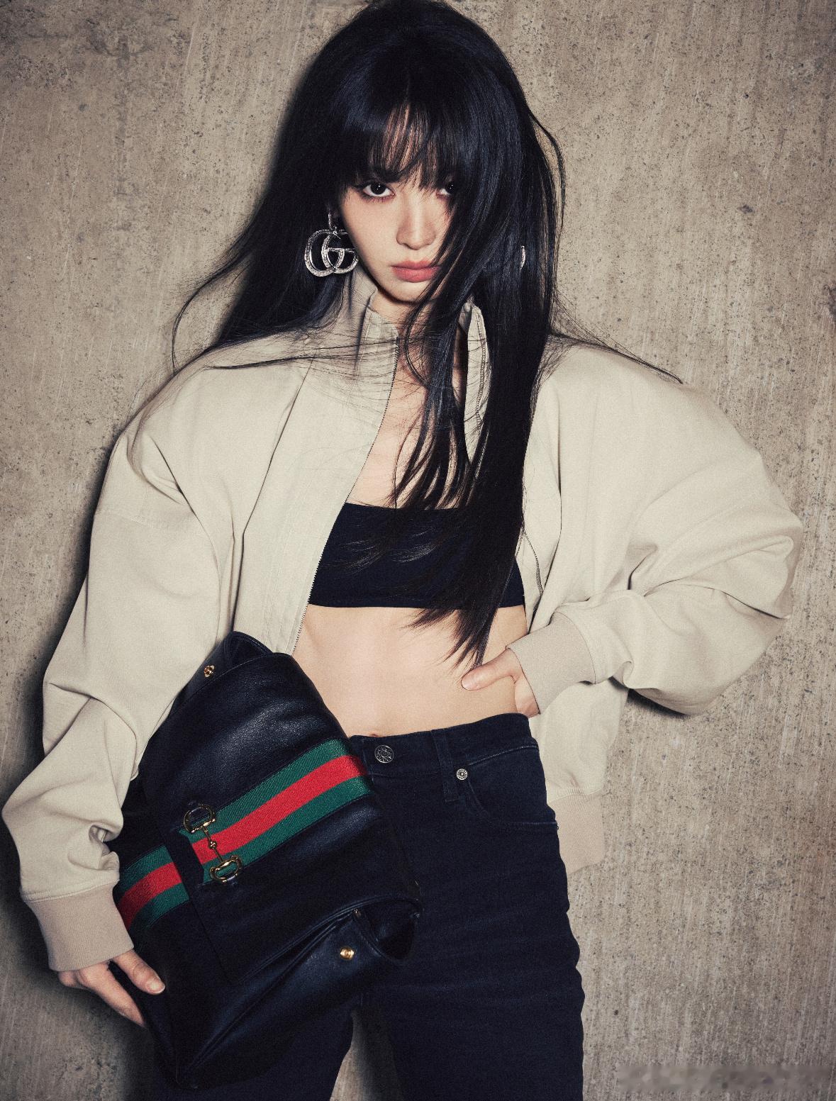 田曦薇的时尚表现力真的可以升tittle了火力全开帅爆了🍩好辣好辣🥵🥵🥵