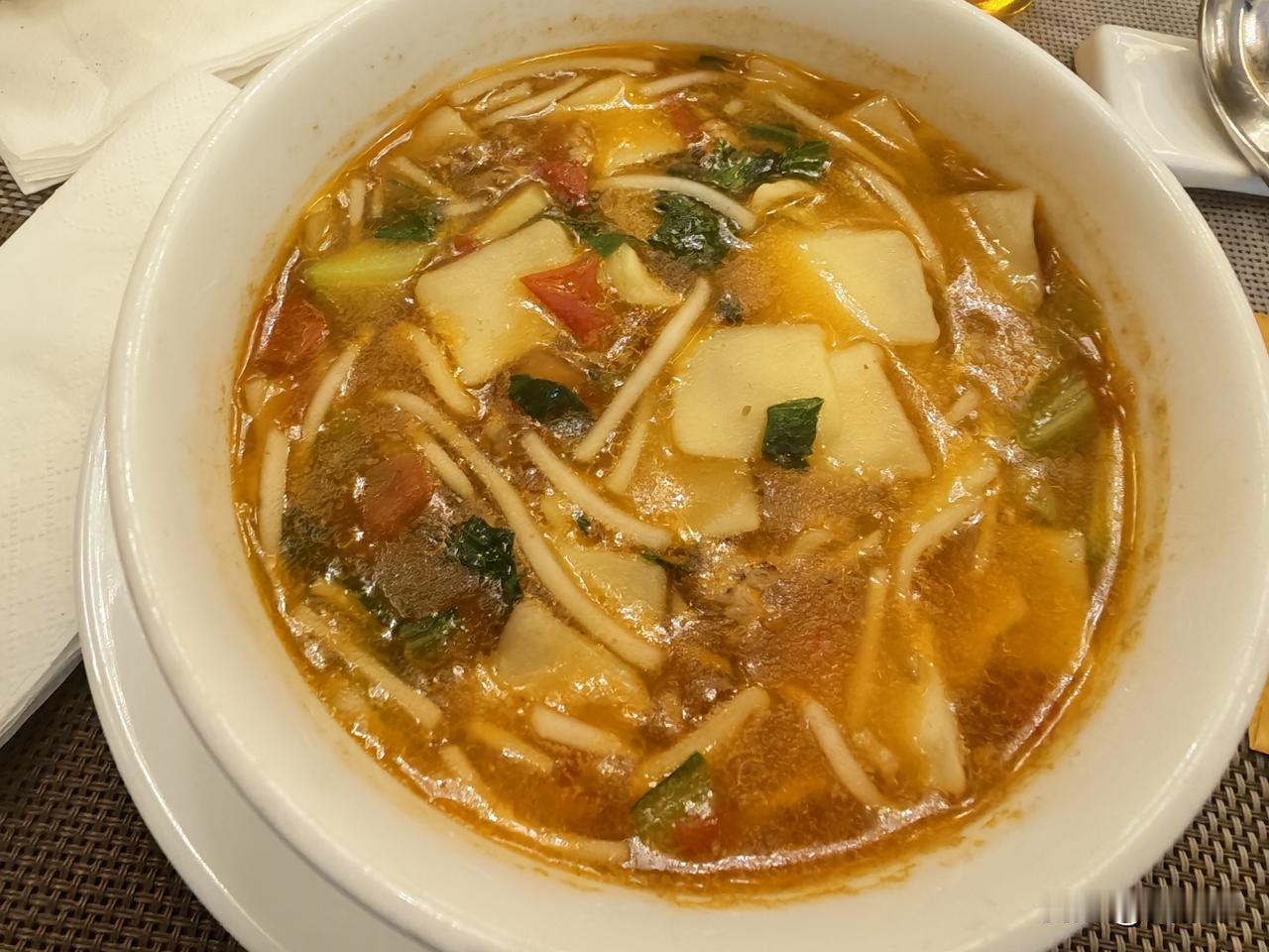 晚餐
西宁的面🍜
看着正宗吗？
客观的说
