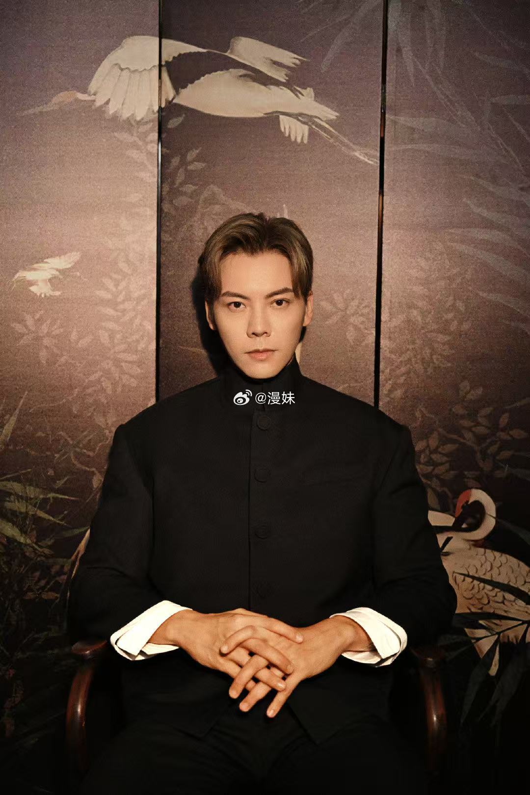 陈伟霆九门这段看得我头皮发麻九门 陈伟霆的佛爷像一尊真正的佛。高高在上俯瞰全局，