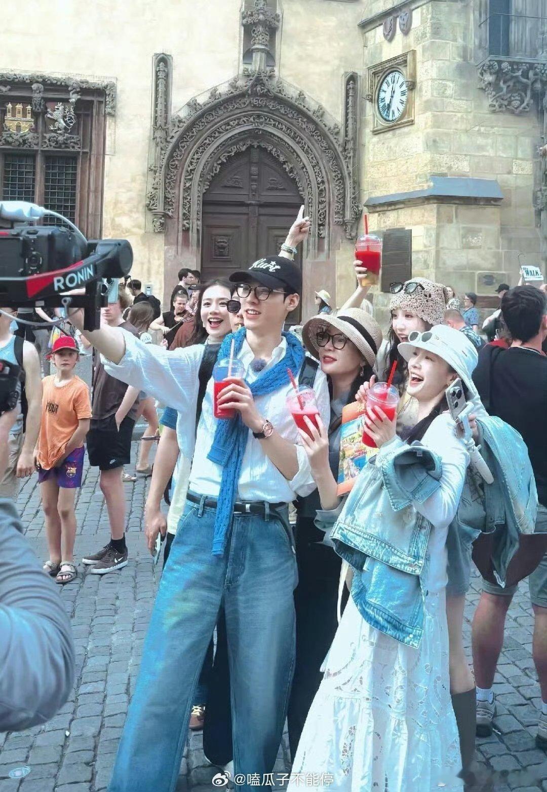 花少7这个画面看起来大事特别妙[抱一抱] ​ ​​​
