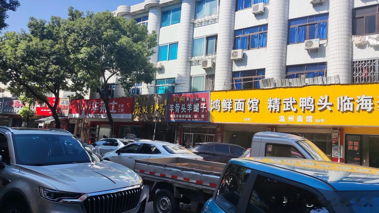温岭新河镇虽然现在名气没有石塘镇、泽国镇、大溪镇大，但是新河的底子真不错，镇区面