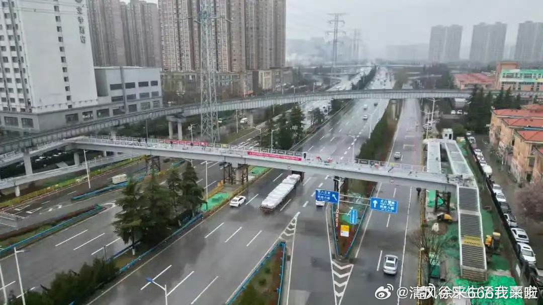 【西安又一座人行天桥即将亮相】3月17日，三环路微改造系统治理工程（丈八西路人行