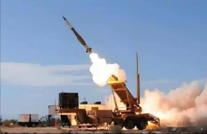 ”冬天来了”，世界进入未知之境！
2026年2月6日，美俄《新削减战略武器条约》