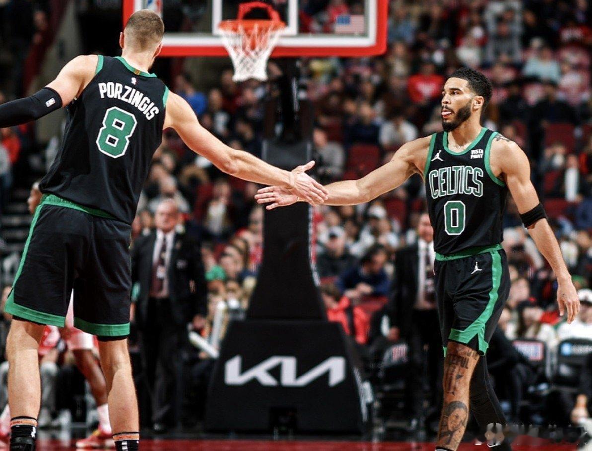 北京时间2月27日，NBA官方发布了第19周的战力榜，凯尔特人森林狼继续领跑，雄