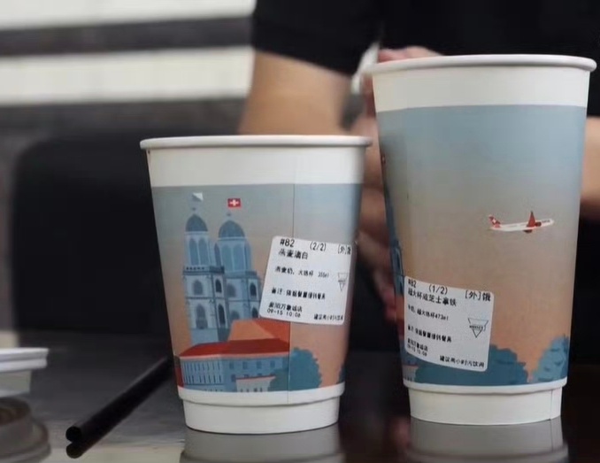 Manner咖啡被指超大杯里套着小杯Manner回应咖啡超大杯里套着小杯近日，贵