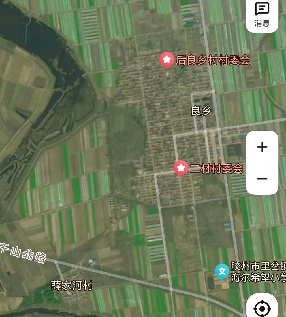后良乡村位于青岛胶州市里岔镇西部，距镇驻地约7公里。东与沙南庄、高福庄相邻，西隔
