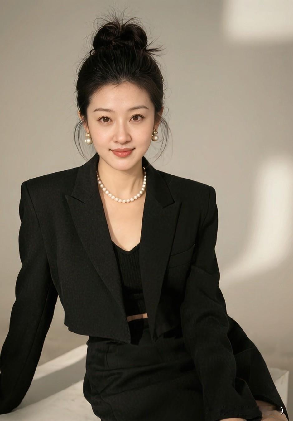 女人究竟该把真心
托付给怎样的男人，
绝不是仅靠颜值
和一时浪漫就能打动人心。