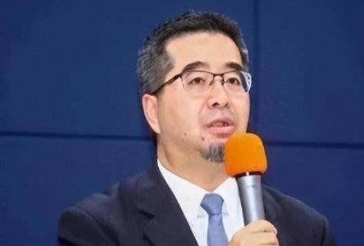 高雄科技大学前校长吴建国提出具体统一路径：两岸统一后统称 “中国”，台湾称为 “