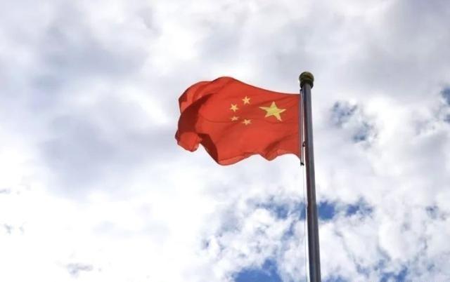为什么荷兰敢断我们的光刻机，巴拿马敢动我们的港口？无论是高科技卡脖子，还是贸易要