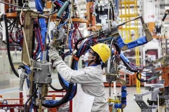 7 月份制造业采购经理指数为 49.3%，比上月上升 0.3 个百分点
PMI，