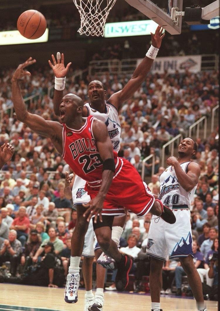 NBA官方表示，2026年NBA总决赛前四场比赛的收视率是自1998年以来最高的