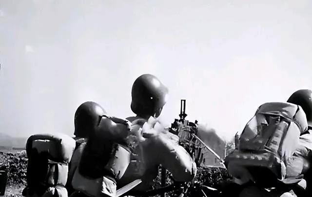 她不是烈士，也没上过战场，可村里老人说，那年头要是没她劈柴烧水，易家老屋早烂成泥