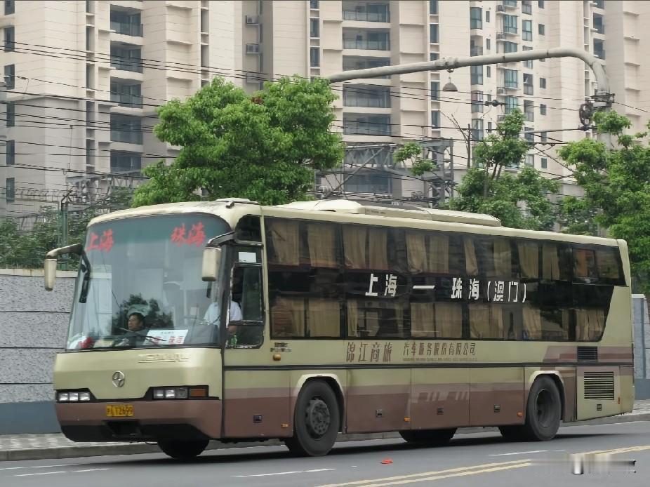 上海曾经的省际长途线路（十三），不知还有多少在跑？
上海—珠海
上海—韩城
上海