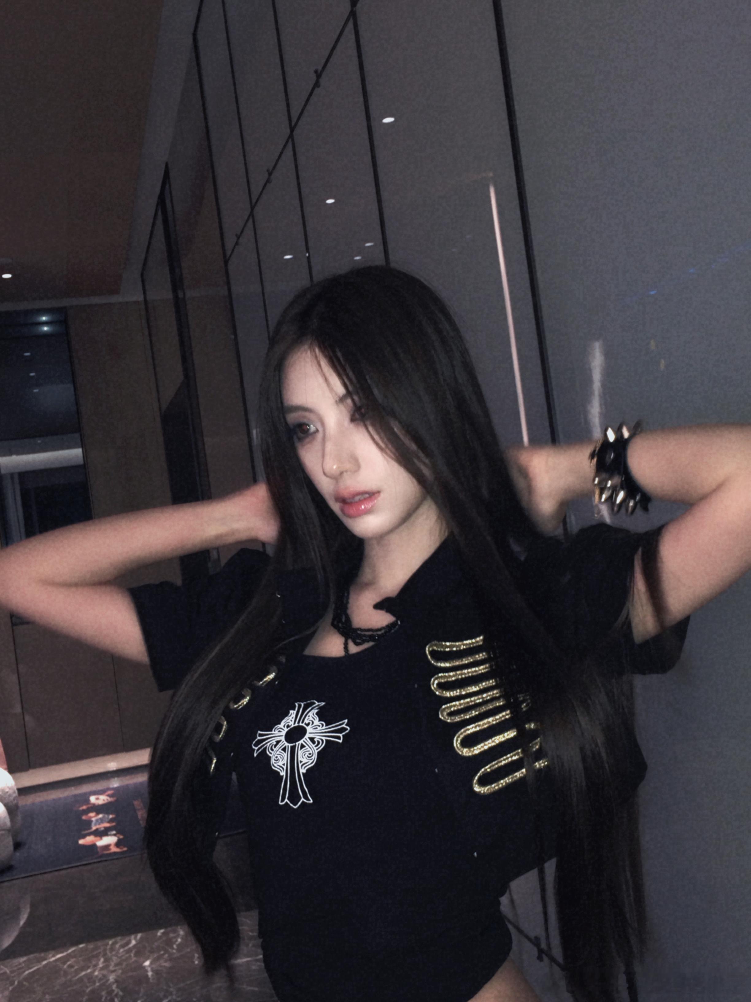 帮我选张坠好看的 ​​​
