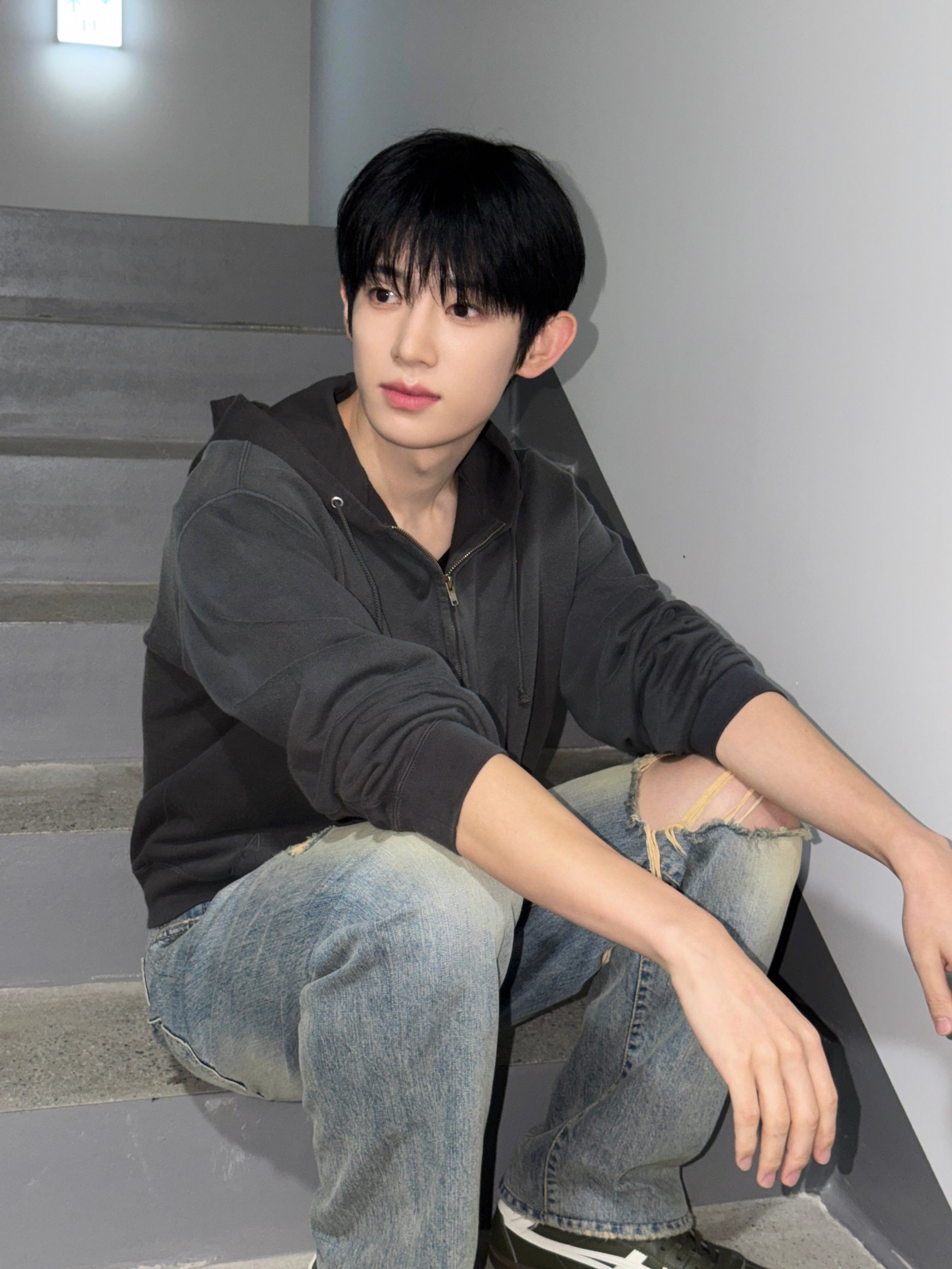 兔子ins更新今天是潮男欧巴 ​​​