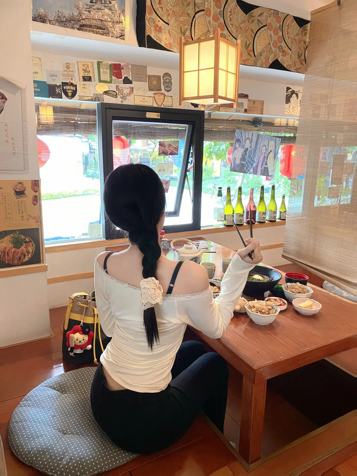 想去你常吃的店 想去你读过的小学 想走你熟悉的每一条路