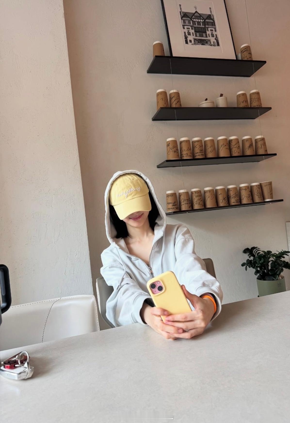朴智炫 朴智炫 最近日常大嫂在首尔 ​​​