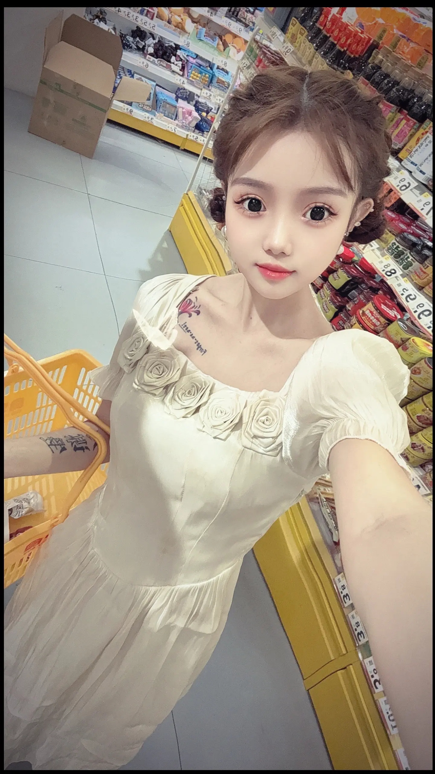 这么热的天，谁要是给我买块冰糕，我就跟谁跑，早就想跑了，就因没人给我买...