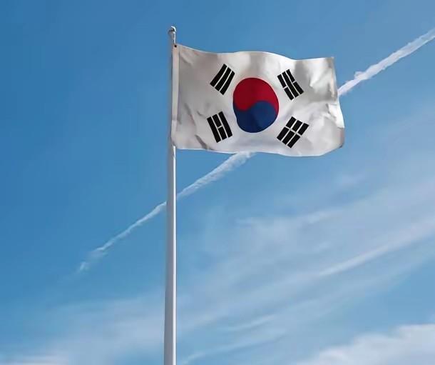 韩国也警惕起来了！
韩国官方媒体突然曝出重磅消息，日本自卫队正在疯狂推进战备。那