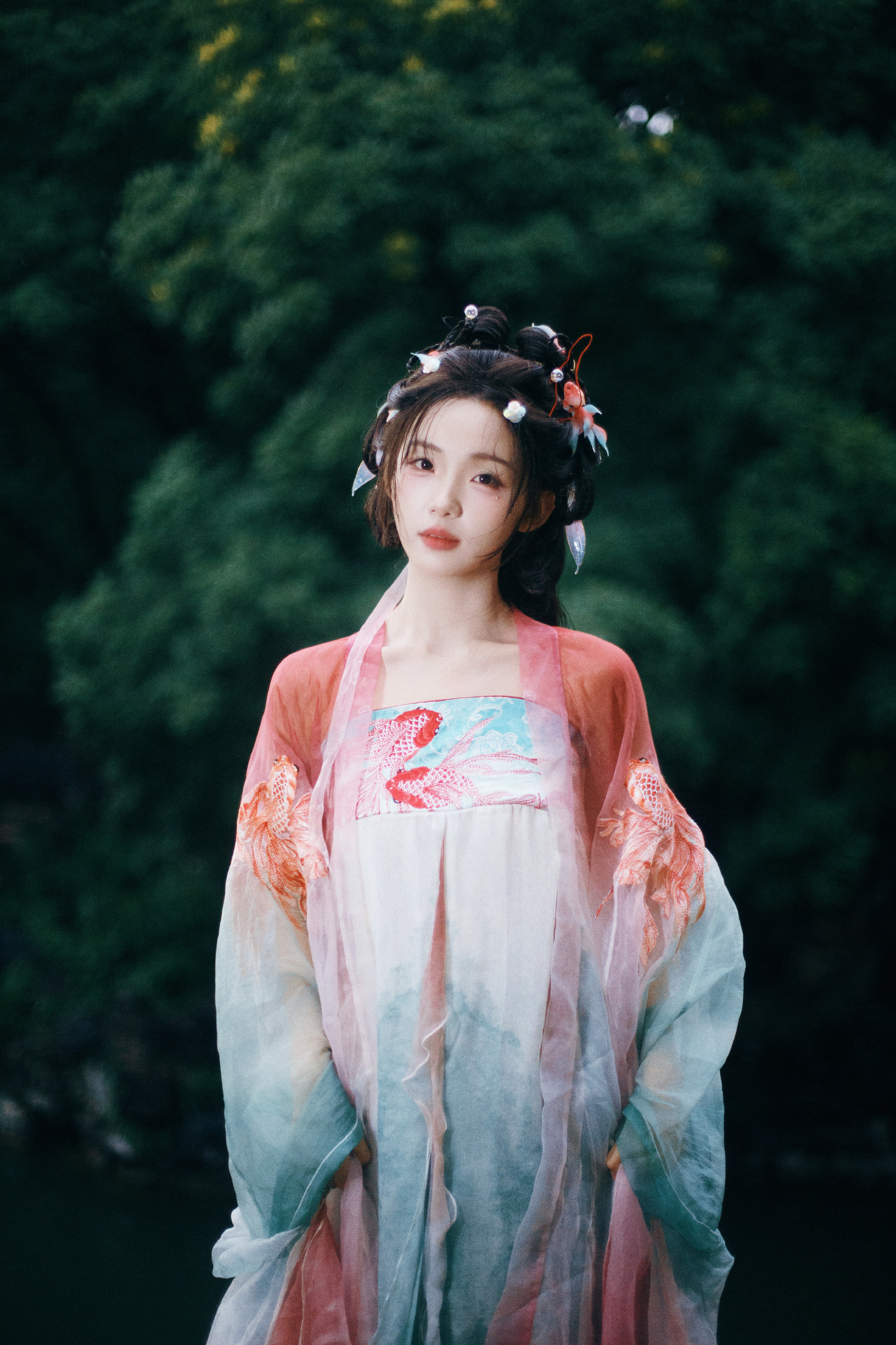 吕小雨 lxy向全世界安利吕小雨 lxy吕小雨非正式浪漫 遇见你让我知道爱意是越
