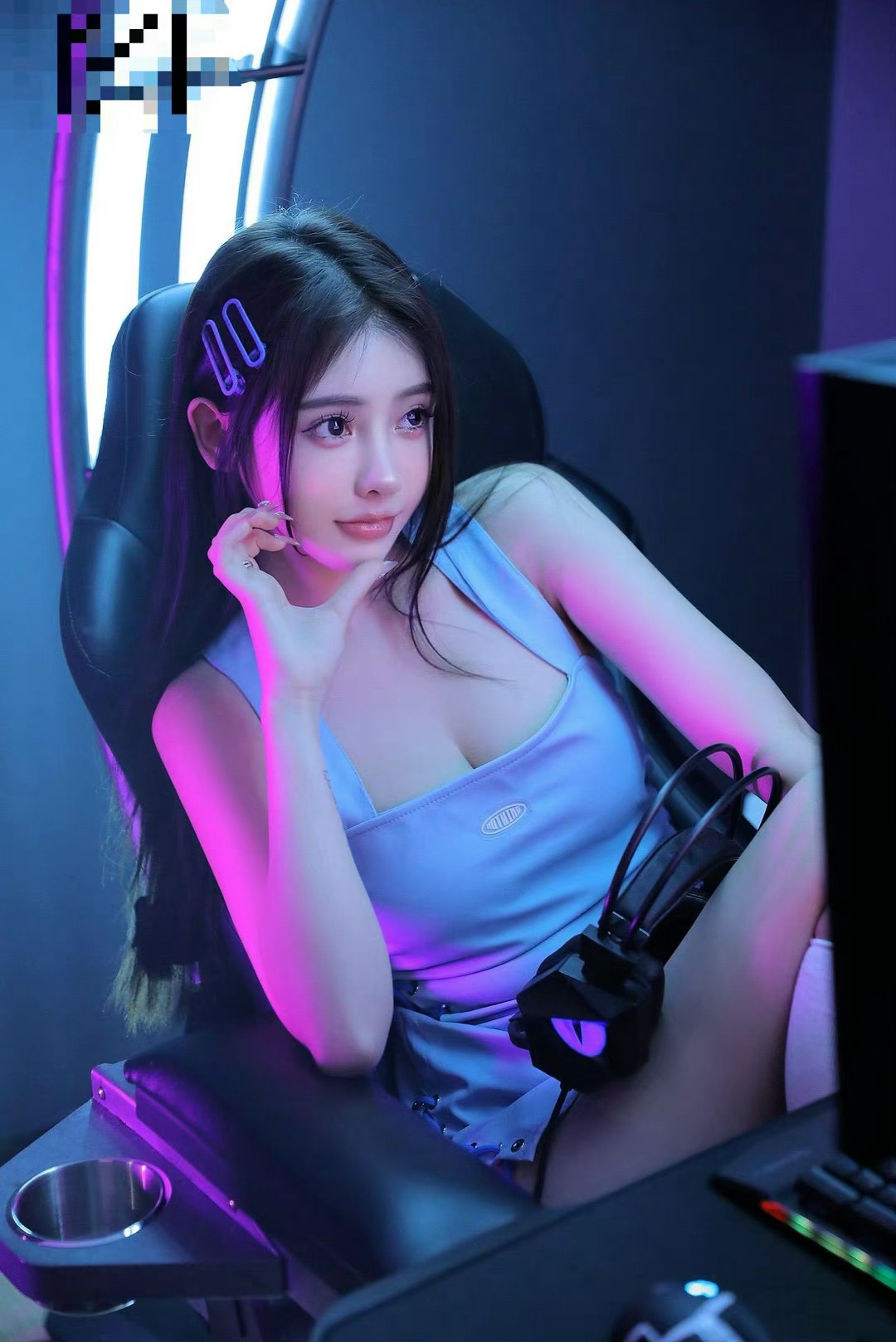 在杭州电竞美女 ​​​