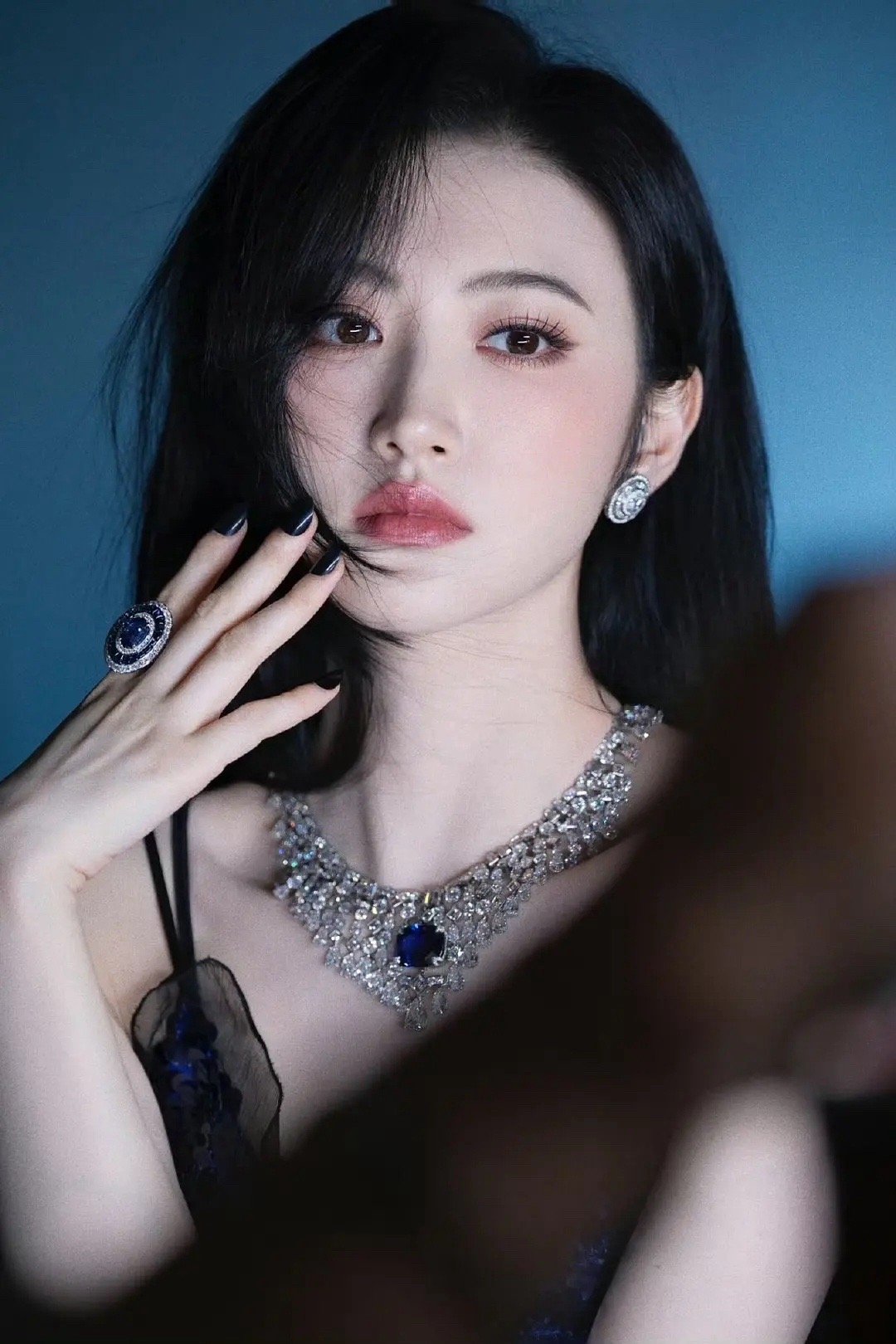 果然珠宝配美人，这才是真正的高奢代言，很高级了 ​​​