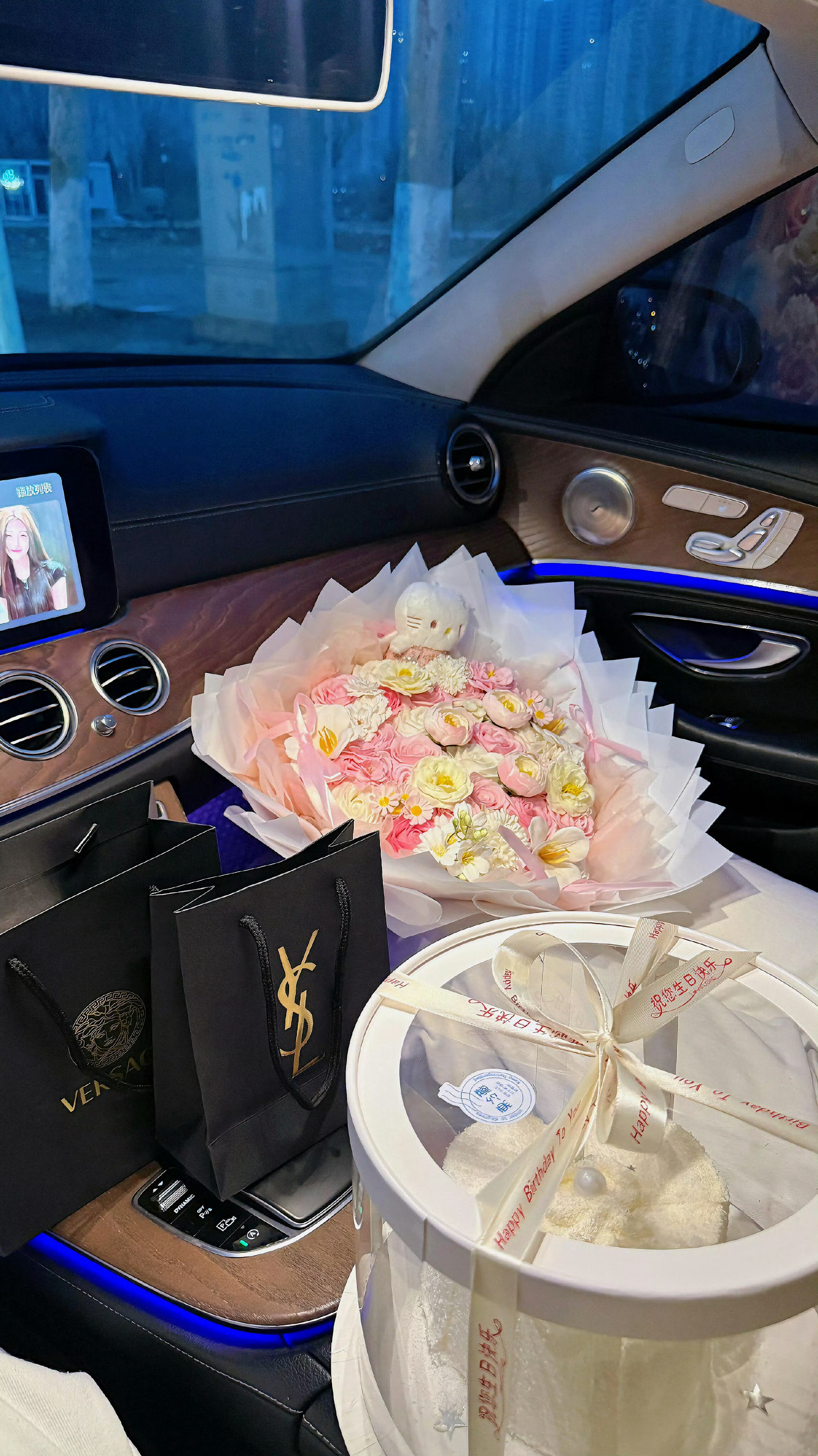 “朋友圈⁺¹⁰⁰富婆开车的时候这样发！”𝟬𝟭.“˗ˋˏᰔᩚˎˊ˗ 🚦🚗⁼