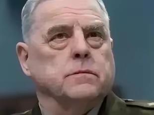 近日，香港海关在香港国际机场截停一架准备起飞往日本的客机，搜查其货舱内一批去日本