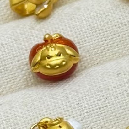 魔道祖师 咋还有猪猪转运珠哦 对不起 是小苹果啊