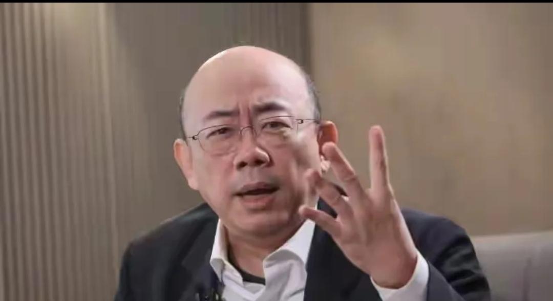 赵宏回国后带着一套西方发达国家的理论回来，想用这些理论给我们降维打击。没想到被我