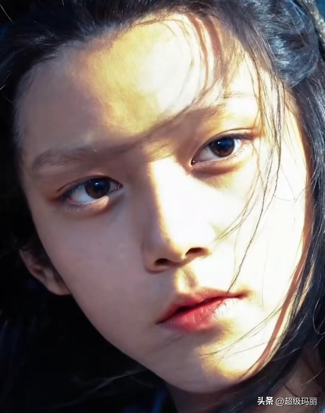 你现在已经这么厉害了成功了，请问你有什么建议给到现在的年轻人呢？
一定要记住啊，