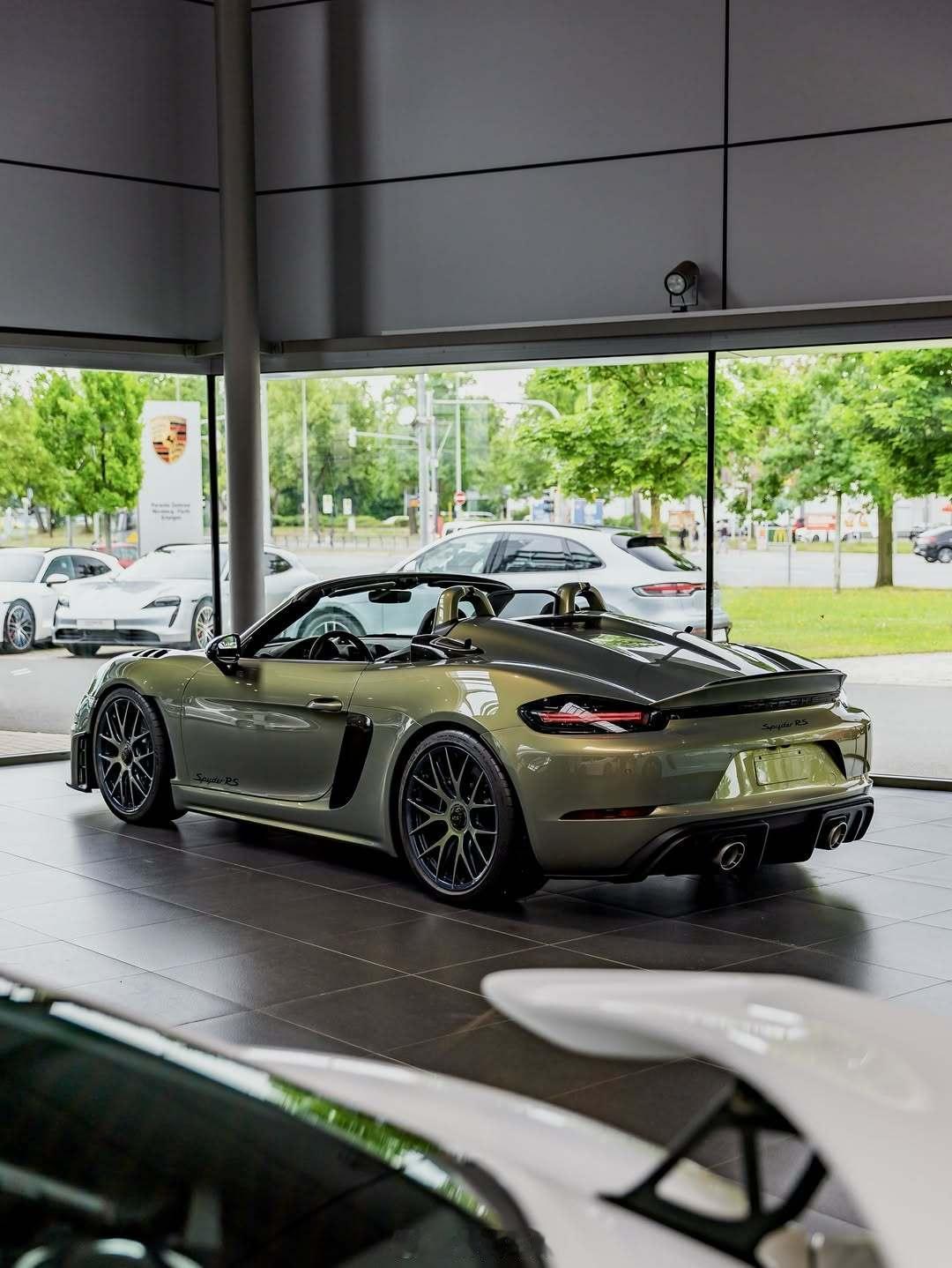 Porsche 718 Spyder RS ​​​