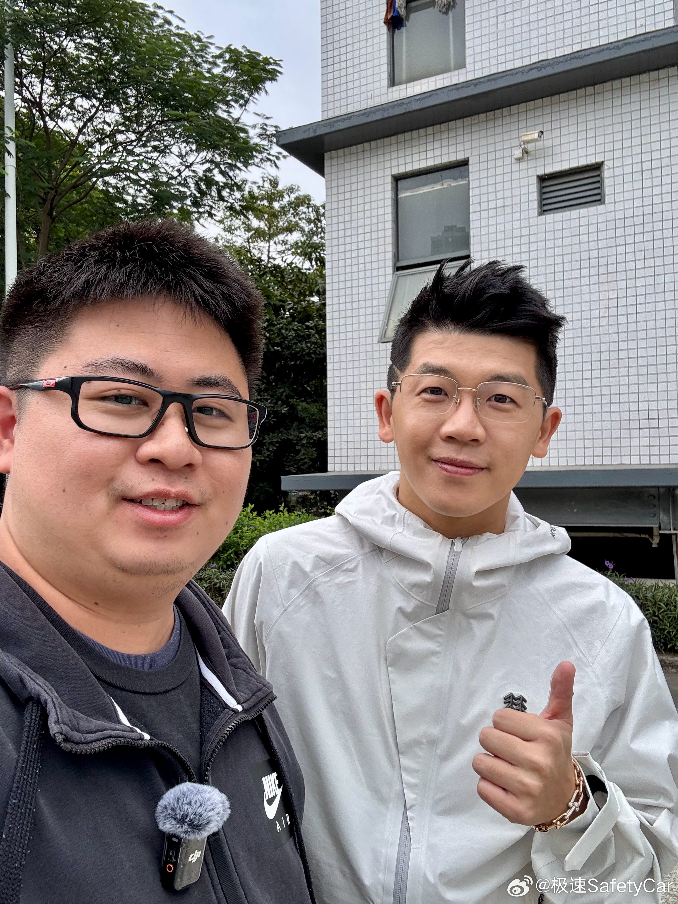 出来拍一下理想i6的主轨，没想到偶遇到了 哈哈哈缘，妙不可言～ 