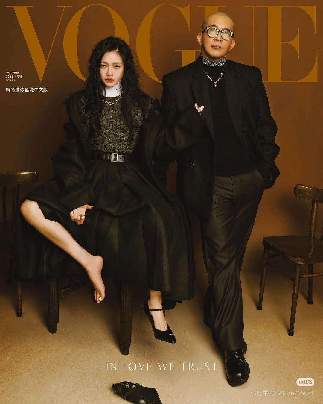 她离婚没问题啊，那么好的离婚协议，带带孩子，谈谈恋爱，钱随便花，偶尔出去旅游一下