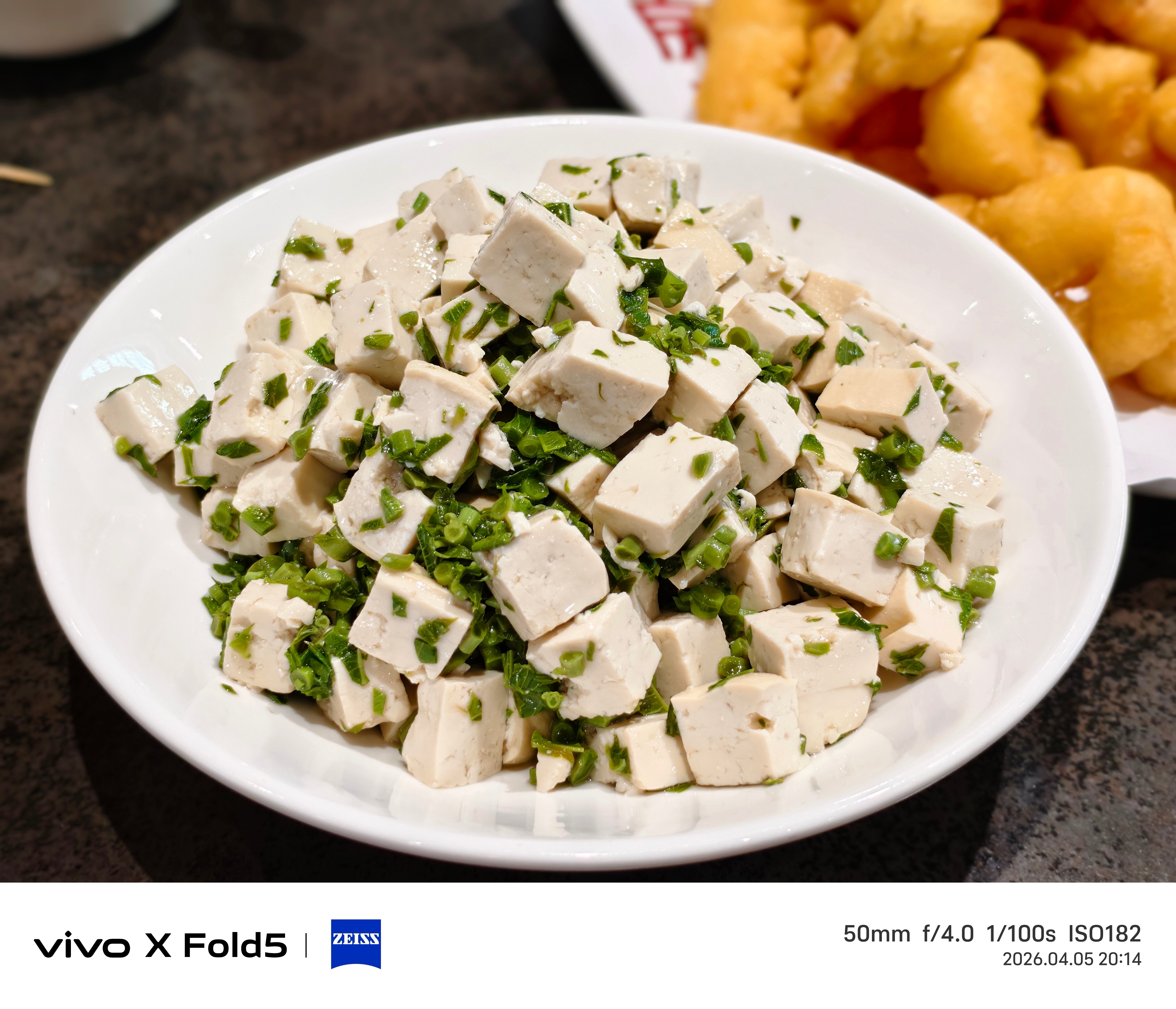 怀念一下在济南吃的饭，好吃死我了！饭馆叫金啥啥饺子，记不清了，当地兄弟推荐的 济