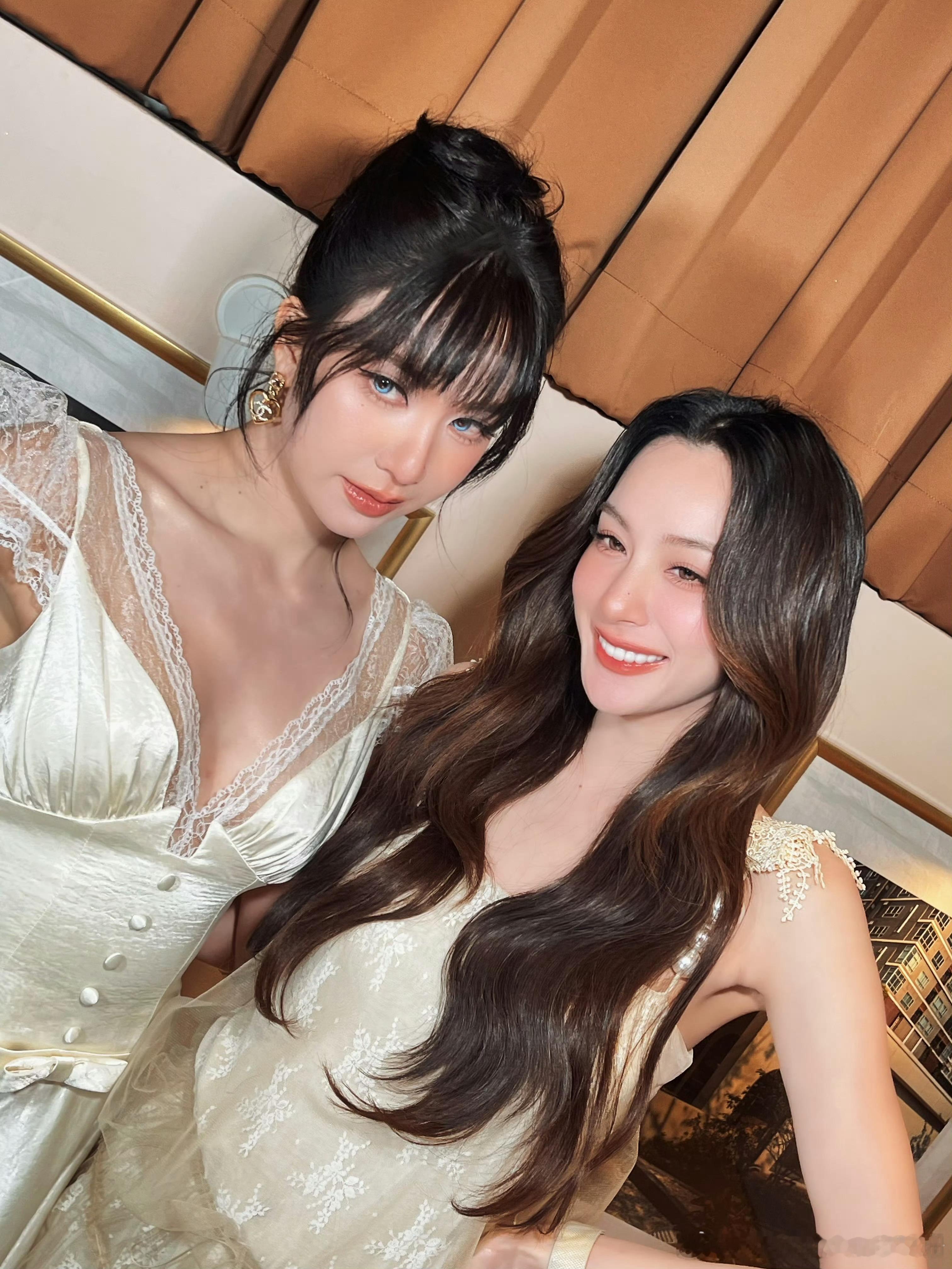 我服了，我一共就去过两对泰百cp签售会，两对今年全拆了……我是不是有毒？ 