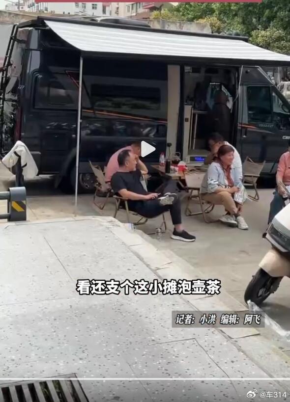 咋说呢，能开着房车给孩子陪考，那孩子考得怎么样其实不算太不重要。考好了继续深造，