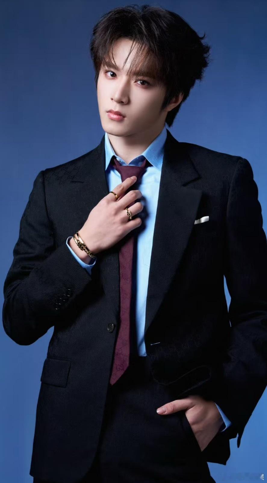 惊蛰无声每人都有自己的进行曲哈哈怎么到刘耀文就是兄弟神图有了！哈哈俺不行了刘耀文