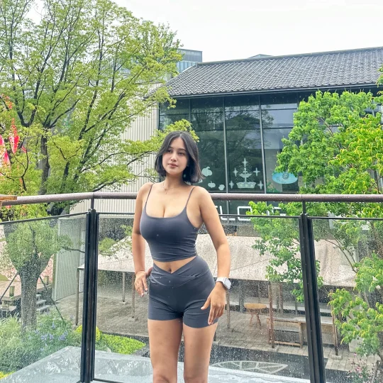 身材与颜值共存 夏日健身女孩 健身穿搭 运动也要穿好看 一万种健与美